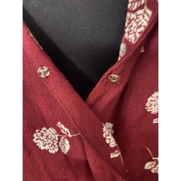 Red White Floral Bell Sleeve Deep Vneck Bodysuit Size Large Romantic‎ Girly - Picture 4 of 10